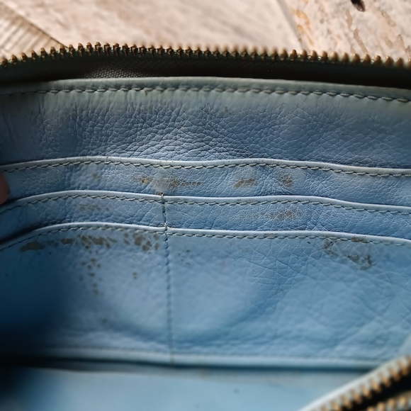 Sold LOVED! Vintage Tory Burch  Blue Leather Wallet ⚘️ - Picture 8 of 13